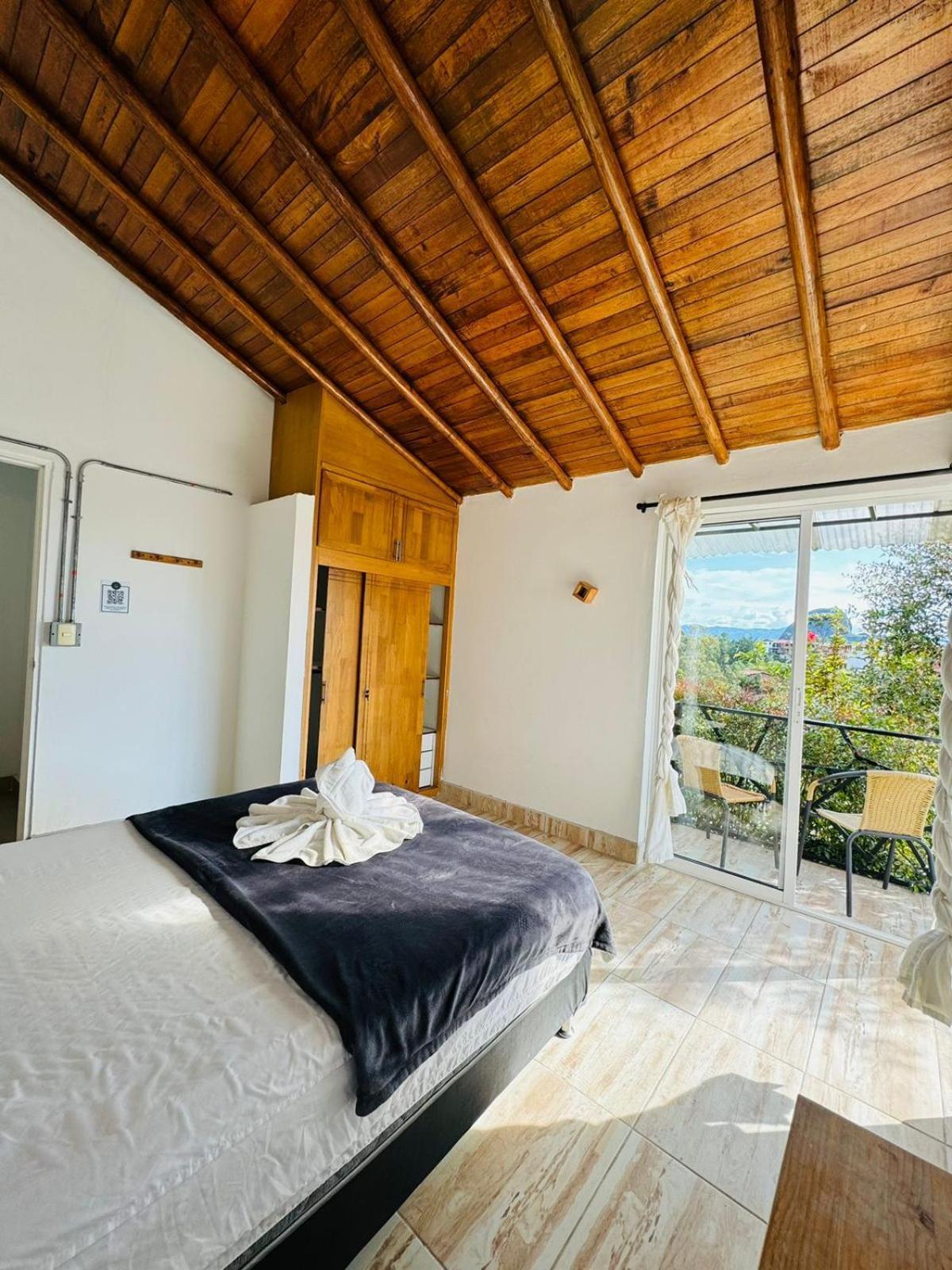La Madriguera Hotel Guatapé Buitenkant foto